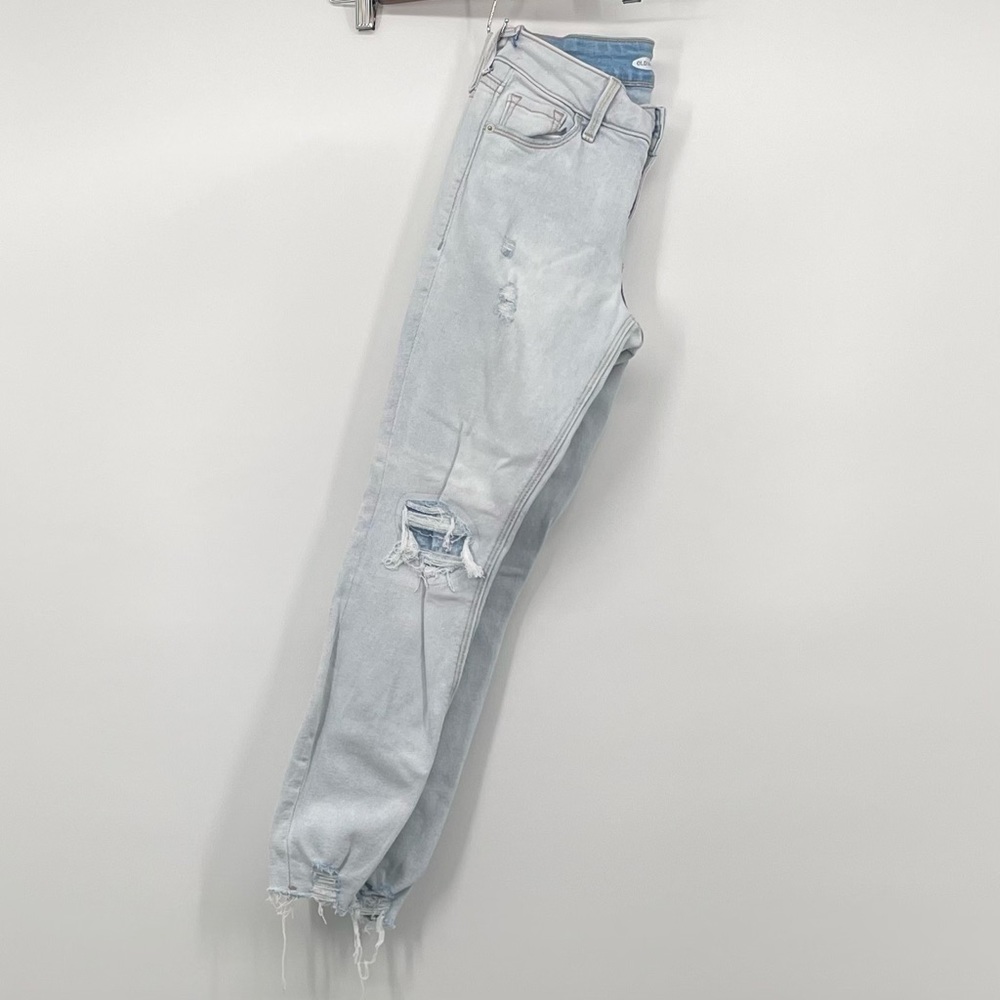 Old Navy Rockstar Super Skinny Distressed Light Wash Jeans
